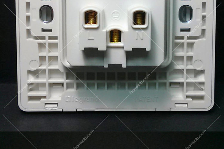 tcl罗格朗legrand 美点系列 三眼复合插座 三眼插座 10a 250v