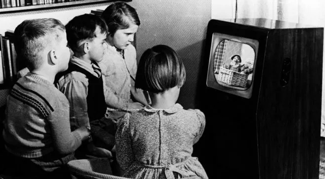 BBC最新报道英国仍有上千人在使用黑白电视