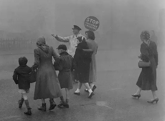 1958年11月24日，大曼彻斯特的迷雾