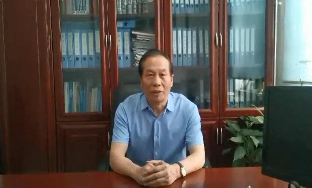 河北省信息产业与信息化协会会长陈殿才为论坛致辞