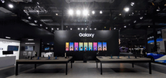 三星新品：世界首款5G通信芯片和人工智能8K电视